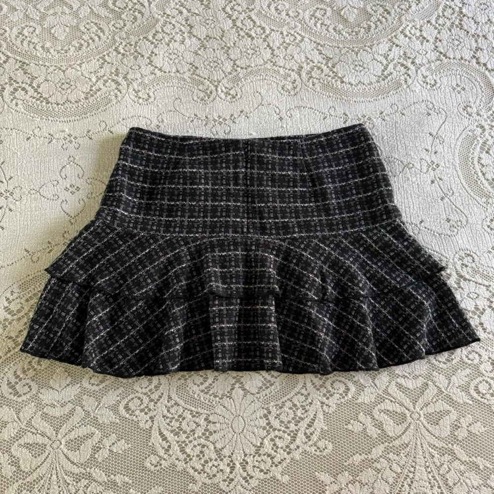 y2k preppy girly grunge black, gray and pink plaid ruffle mini skirt - Picture 3 of 4